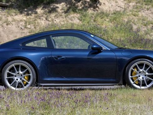 Used 2014 Porsche 911 Carrera 4 AWD/4WD image 2