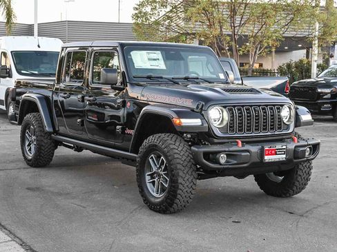 New 2026 Jeep Gladiator Mojave image 3