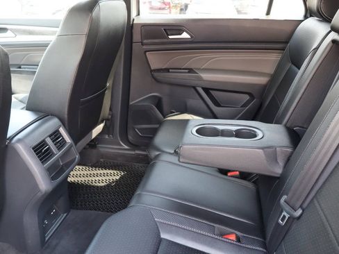 Used 2023 Volkswagen Atlas Cross Sport SE AWD/4WD image 13