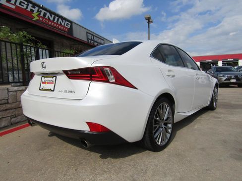 Used 2014 Lexus IS 250 AWD w/ Navigation Package image 4