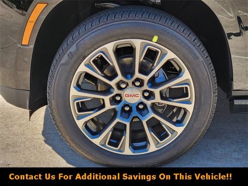 New 2026 GMC Yukon Denali w/ Sun & Power Step Package image 7