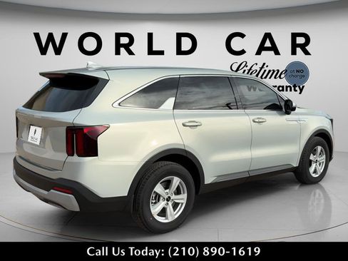 New 2026 Kia Sorento LX image 3