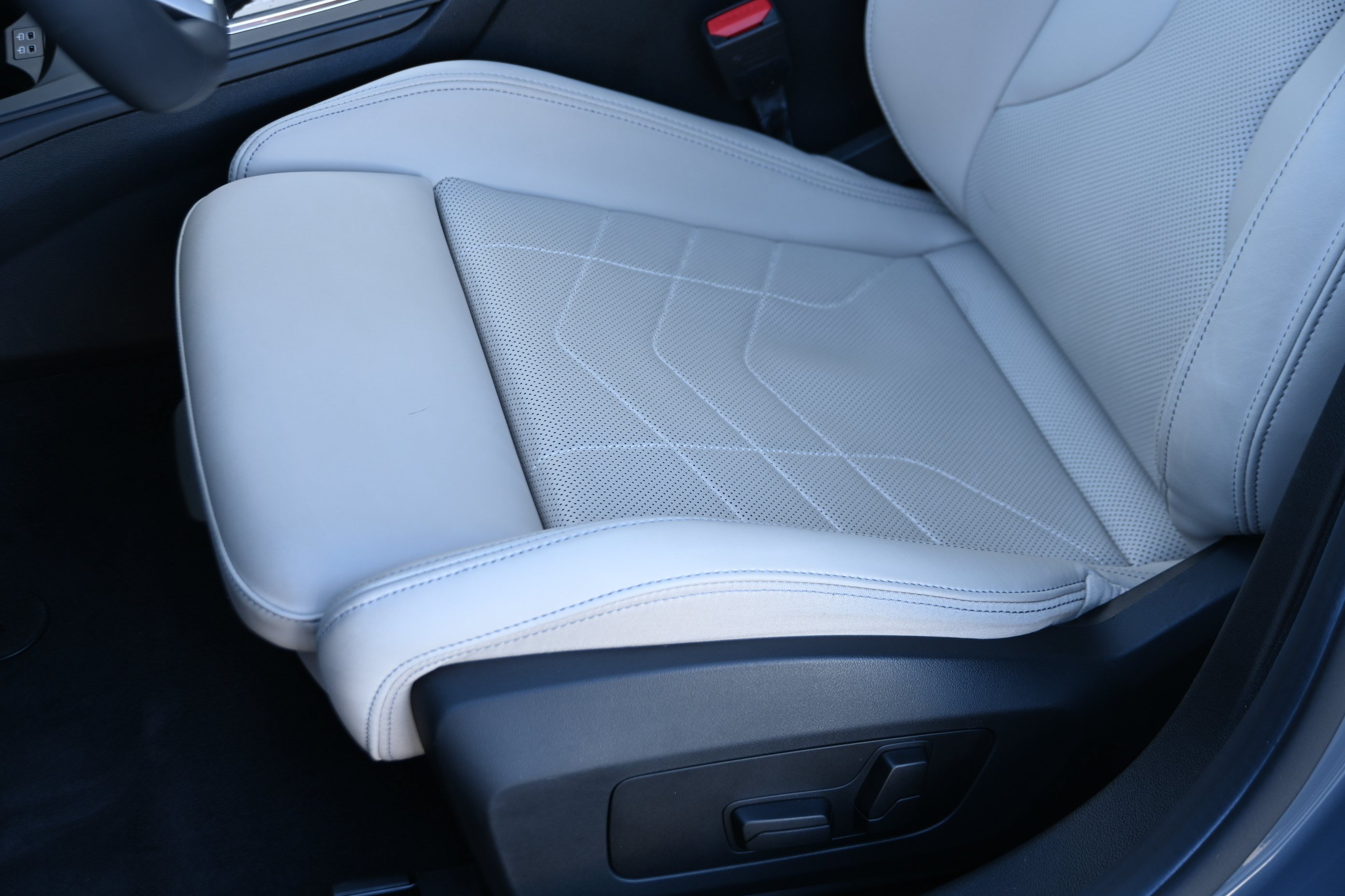 Certified 2026 BMW 228i w/ Technology Package FWD image 25