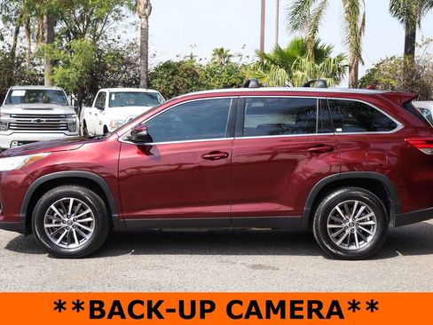 Used 2019 Toyota Highlander XLE image 5