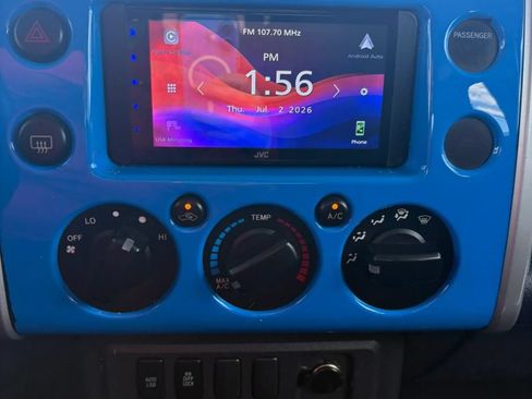 Used 2007 Toyota FJ Cruiser 2WD image 19