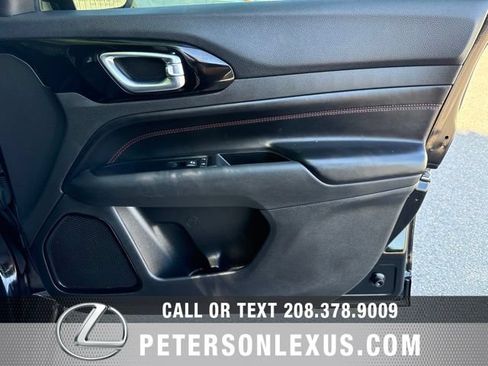 Used 2022 Jeep Compass Trailhawk AWD/4WD image 12