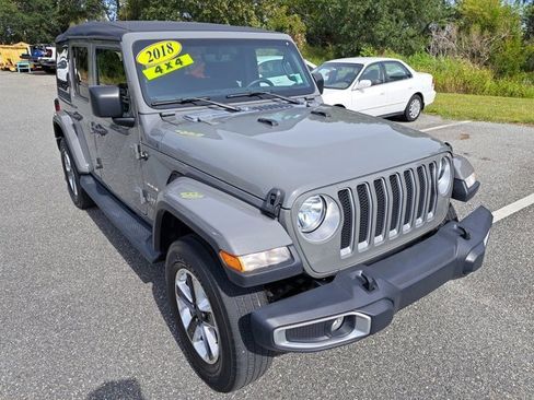Used 2018 Jeep Wrangler Unlimited Sahara image 8
