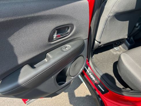 Used 2022 Honda HR-V Sport image 26