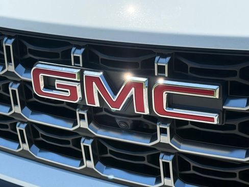 New 2026 GMC Canyon AT4 w/ Technology Plus Package AWD/4WD image 7