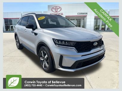 Used 2021 Kia Sorento S w/ Panoramic Sunroof Package