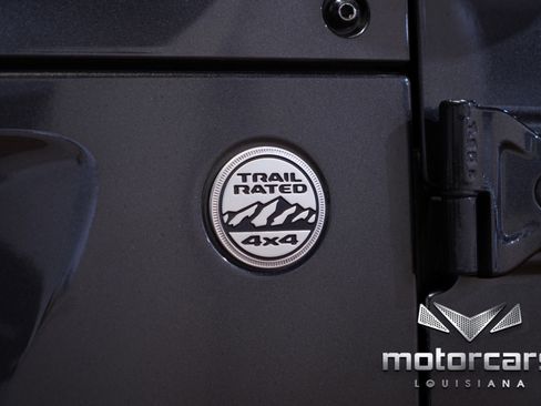 Used 2020 Jeep Gladiator Overland image 12