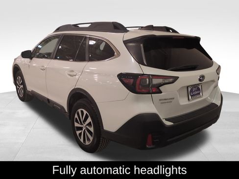 Used 2020 Subaru Outback Premium image 6