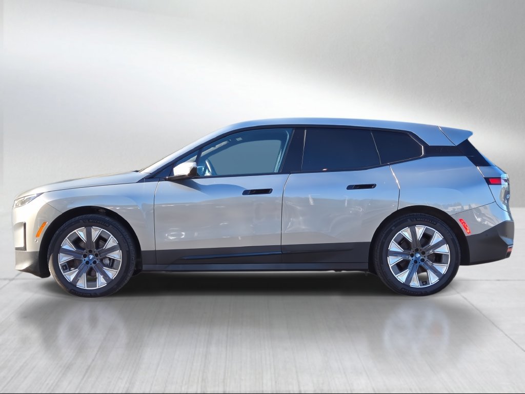 Used 2023 BMW iX xDrive50 w/ Convenience Package AWD/4WD image 6