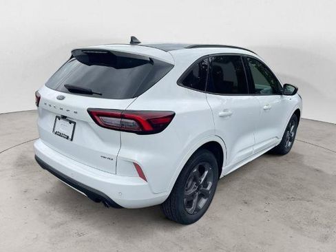 Certified 2023 Ford Escape ST-Line w/ Tech Pack #1 AWD/4WD image 5