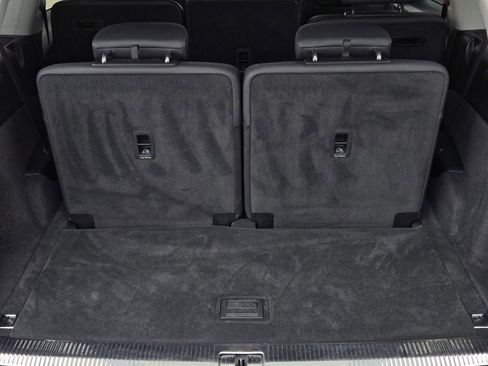 Used 2023 Audi Q7 3.0T Premium Plus image 11