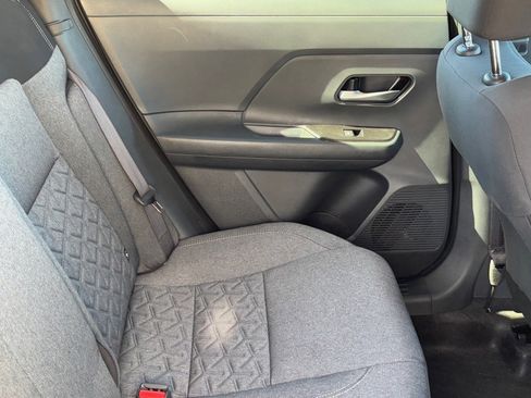 Certified 2025 Nissan Kicks SV image 11