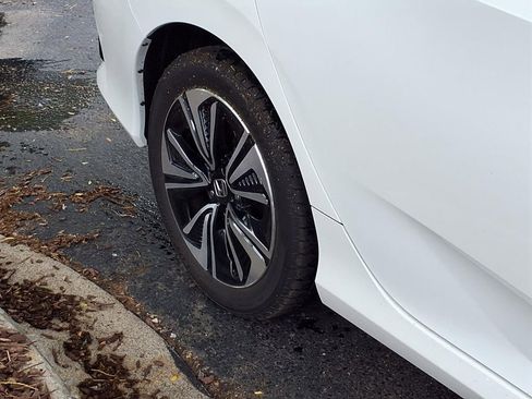 Used 2018 Honda Civic EX-T image 26