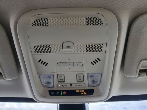 Certified 2023 Cadillac XT5 Premium Luxury w/ LPO, Floor Liner Package image 40