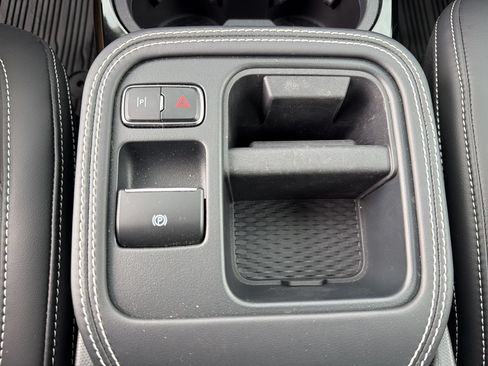 Certified 2025 Ford Mustang Mach-E GT AWD/4WD image 11