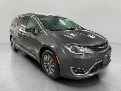Used 2019 Chrysler Pacifica Touring-L Plus
