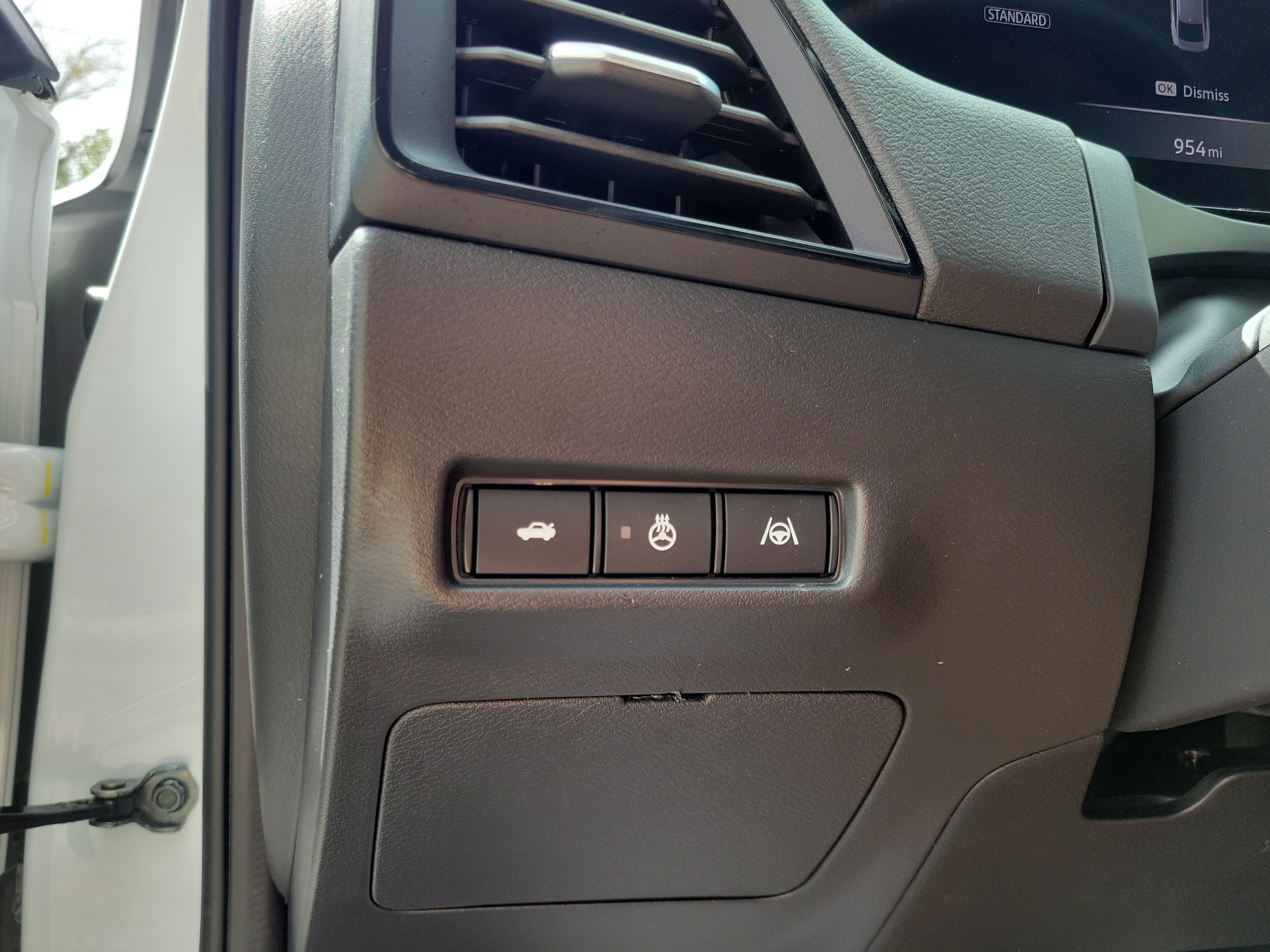 Certified 2026 Nissan Sentra SR w/ SR Premium Package FWD image 16