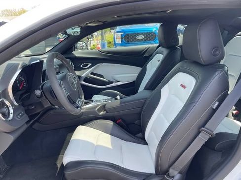 Used 2023 Chevrolet Camaro SS RWD image 10
