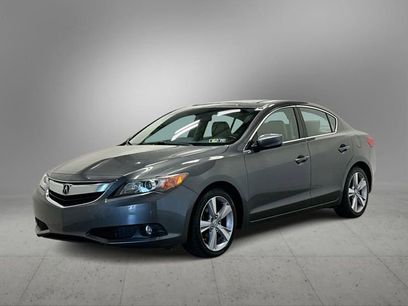 Used 2013 Acura ILX w/ Technology Package