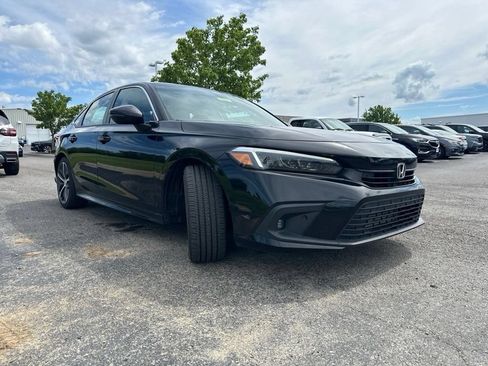 Used 2024 Honda Civic Touring image 14