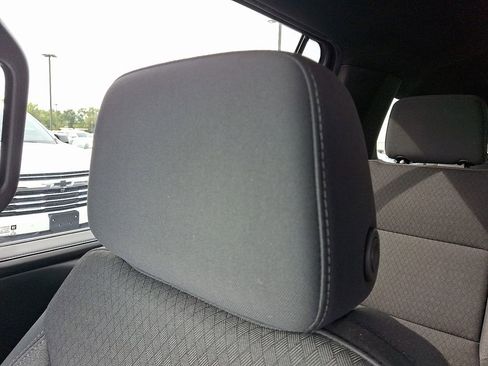 Used 2021 Chevrolet Suburban LS image 18