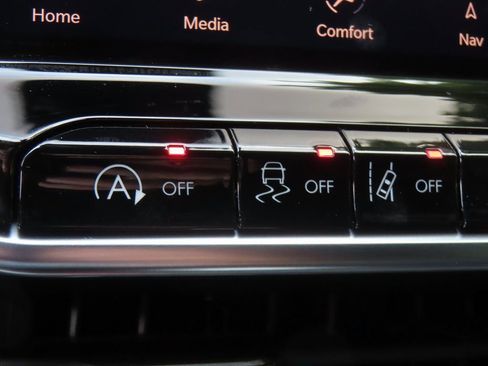 New 2026 Jeep Compass Trailhawk w/ Sun, Sound & Navigation Group AWD/4WD image 14