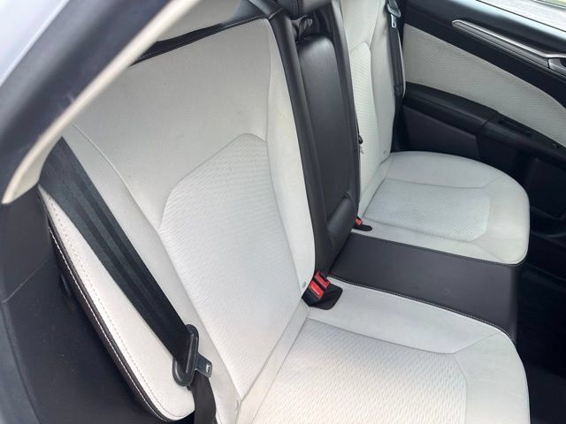 Used 2020 Ford Fusion SE w/ Equipment Group 151A FWD image 23