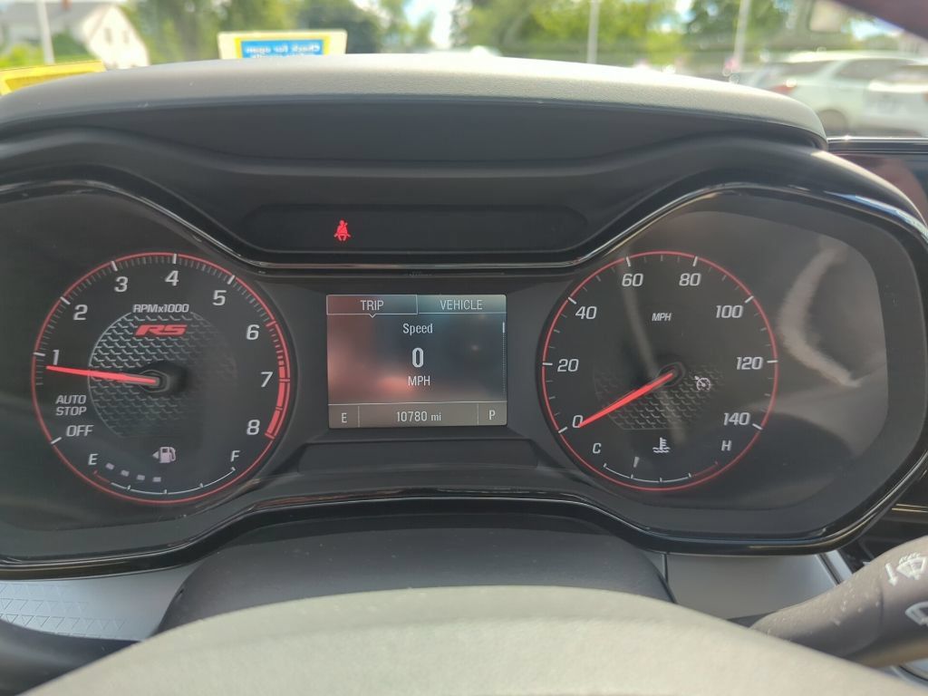 Certified 2024 Chevrolet Trax RS w/ Driver Confidence Package FWD image 19