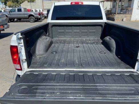 Used 2014 RAM 3500 Tradesman w/ Chrome Appearance Group AWD/4WD image 18