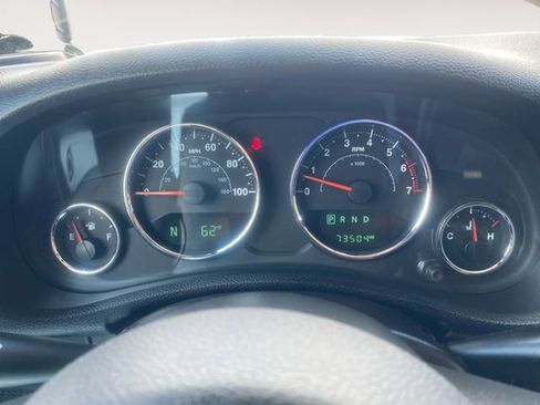 Used 2016 Jeep Wrangler Unlimited Sahara image 20