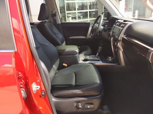 Used 2022 Toyota 4Runner Limited image 28