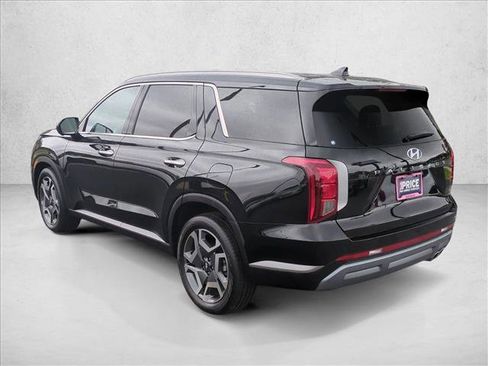 Used 2025 Hyundai Palisade SEL FWD image 8