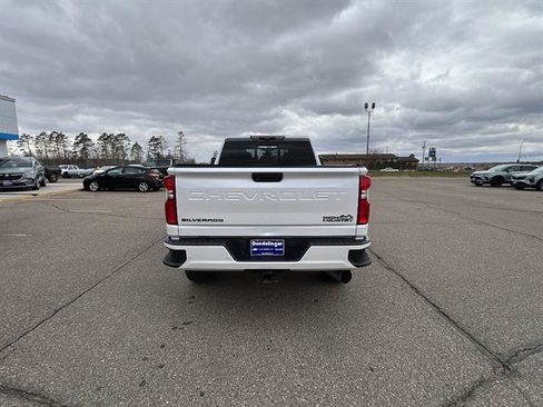 Used 2020 Chevrolet Silverado 2500 High Country w/ Z71 Off-Road Package AWD/4WD image 3