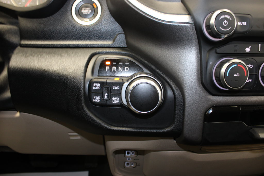 Used 2020 RAM 1500 Big Horn AWD/4WD image 11