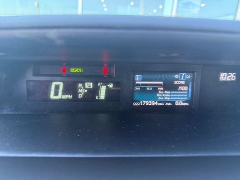 Used 2015 Toyota Prius V Three FWD image 11