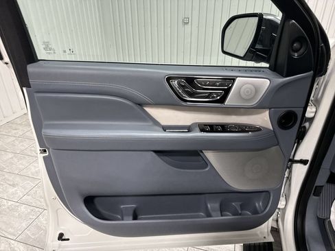 Used 2020 Lincoln Navigator Black Label AWD/4WD image 23