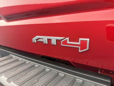 Used 2021 GMC Sierra 1500 AT4 w/ AT4 Premium Package AWD/4WD image 32