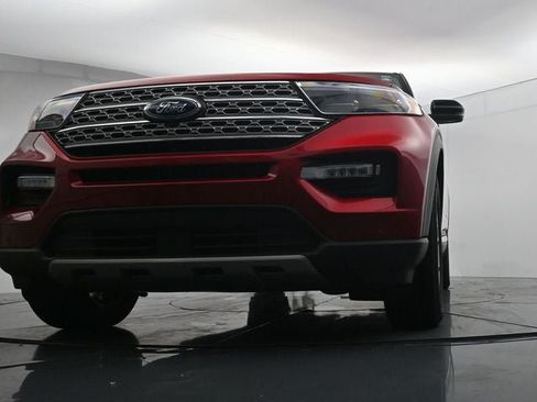 Certified 2022 Ford Explorer Limited w/ Equipment Group 301A AWD/4WD image 36