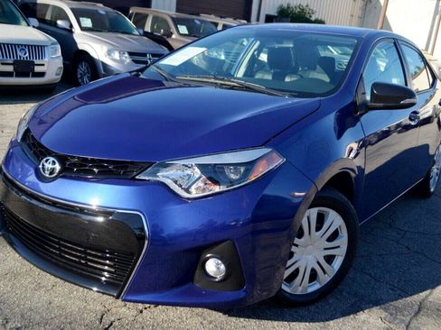 Used 2016 Toyota Corolla S Premium image 2