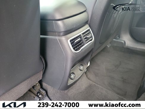 Used 2023 Hyundai Santa Fe SEL FWD image 15