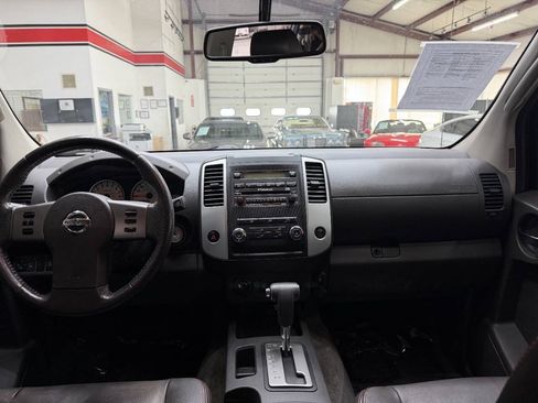 Used 2011 Nissan Xterra PRO-4X w/ Pro-4x Leather Pkg AWD/4WD image 20