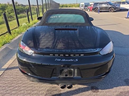 Used 2019 Porsche 718 Boxster S RWD image 3