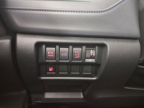 Used 2025 Subaru Forester Limited AWD/4WD image 21