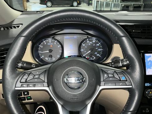 Used 2020 Nissan Rogue SL w/ Premium Package image 35