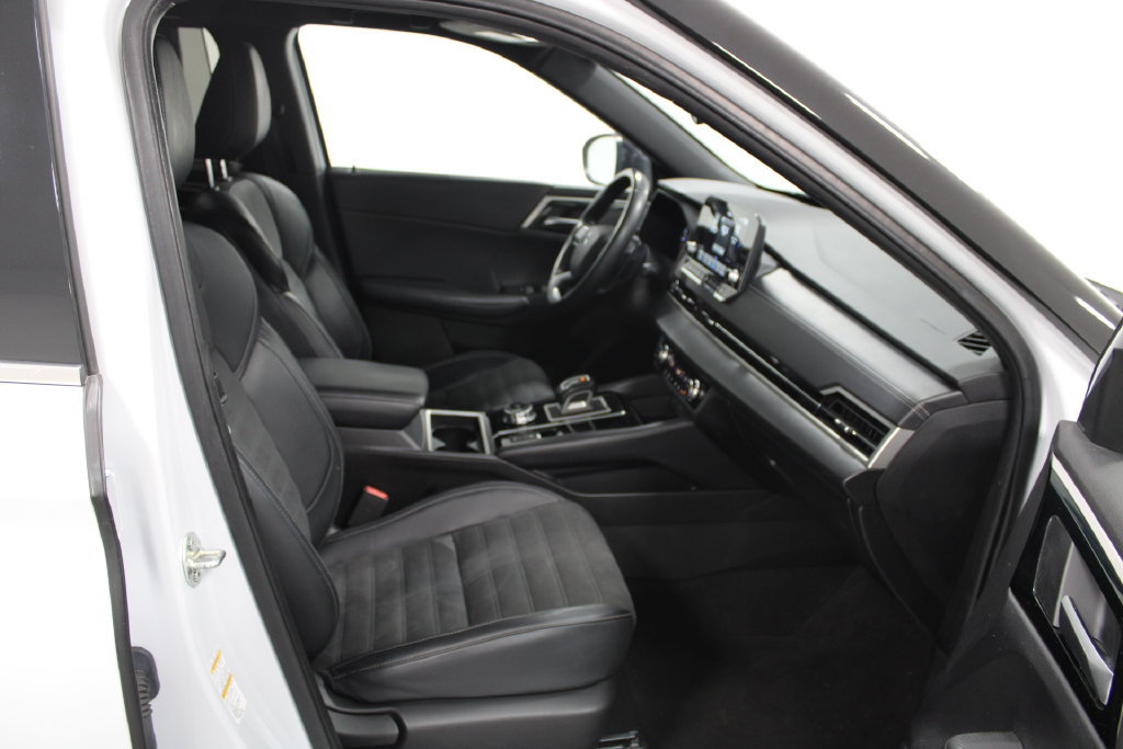 Used 2023 Mitsubishi Outlander SE Black Edition AWD/4WD image 26