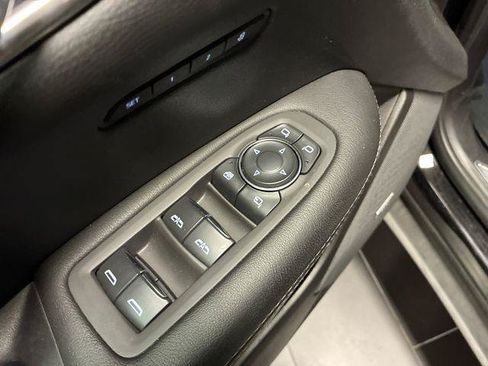 Certified 2022 Cadillac XT5 Premium Luxury FWD image 42